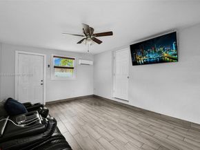 525 SW 68th Ave, Miami FL 33144