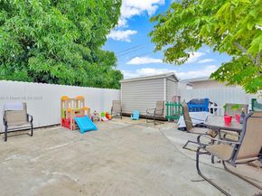 525 SW 68th Ave, Miami FL 33144