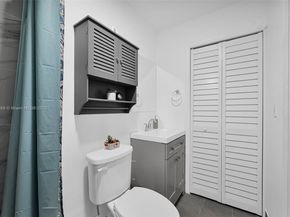 525 SW 68th Ave, Miami FL 33144