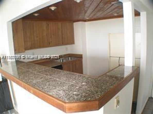780 NE 69th St 1706, Miami FL 33138