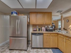 4233 NW 38th Ave, Lauderdale Lakes FL 33309