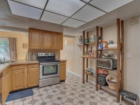 4233 NW 38th Ave, Lauderdale Lakes FL 33309