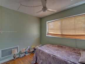 4233 NW 38th Ave, Lauderdale Lakes FL 33309