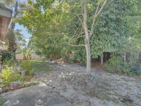 4233 NW 38th Ave, Lauderdale Lakes FL 33309