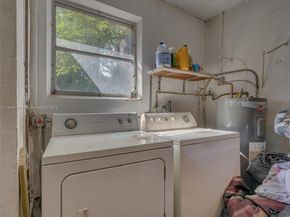 4233 NW 38th Ave, Lauderdale Lakes FL 33309