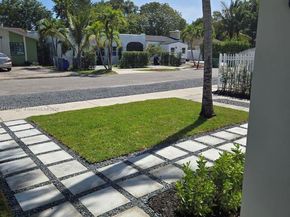 1923 NW 48th St, Miami FL 33142