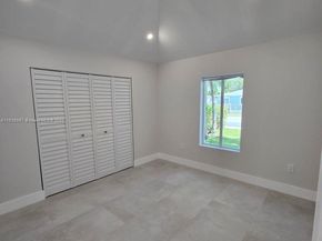 1923 NW 48th St, Miami FL 33142