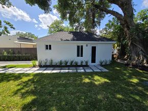 1923 NW 48th St, Miami FL 33142