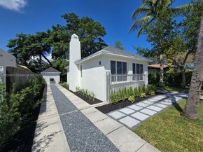 1923 NW 48th St, Miami FL 33142