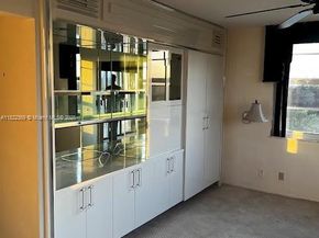 3090 N Course Dr 807, Pompano Beach FL 33069