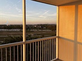 3090 N Course Dr 807, Pompano Beach FL 33069