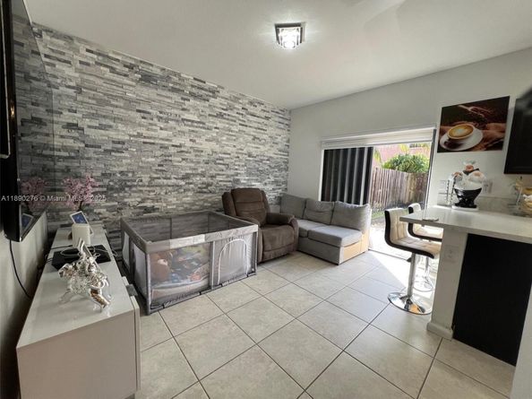 3772 SE 2nd Dr 3772, Homestead FL 33033