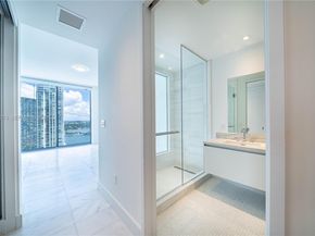 700 NE 26TH Ter 3006, Miami FL 33137