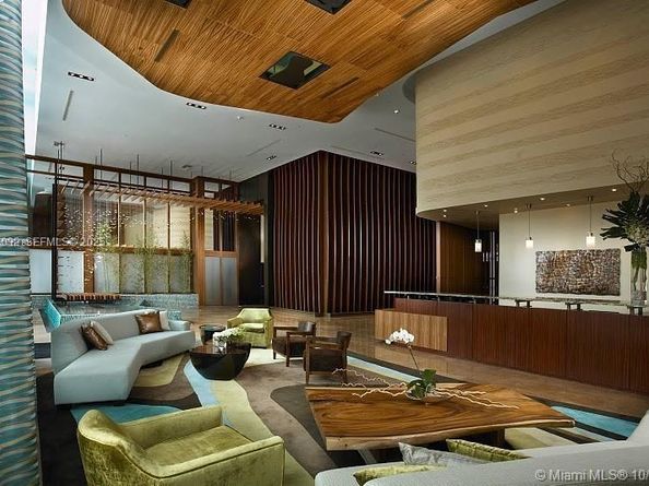 50 BISCAYNE Blvd 3807, Miami FL 33132