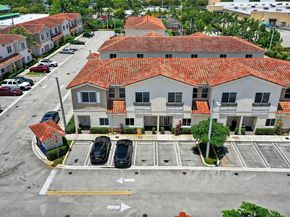 2819 NW 181st St, Miami Gardens FL 33056