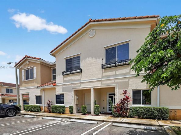 2819 NW 181st St, Miami Gardens FL 33056