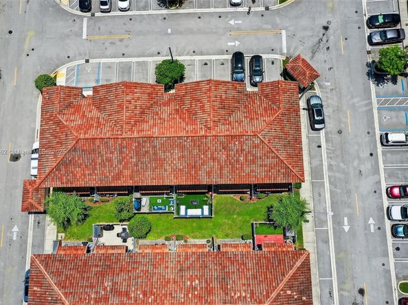 2819 NW 181st St, Miami Gardens FL 33056
