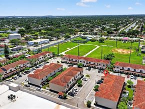 2819 NW 181st St, Miami Gardens FL 33056