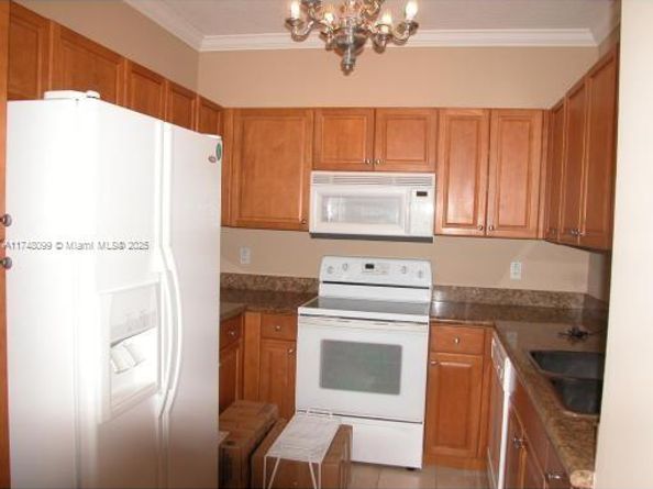357 Almeria Ave 804, Coral Gables FL 33134