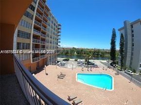 2025 NE 164th St 405, North Miami Beach FL 33162