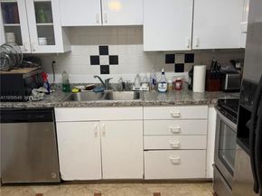 1800 Collins Ave 19C, Miami Beach FL 33139