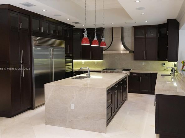 7740 SW 79th Ct, Miami FL 33143