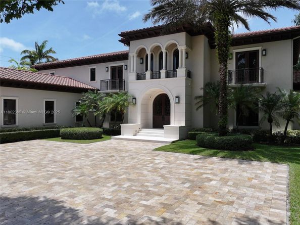 7740 SW 79th Ct, Miami FL 33143