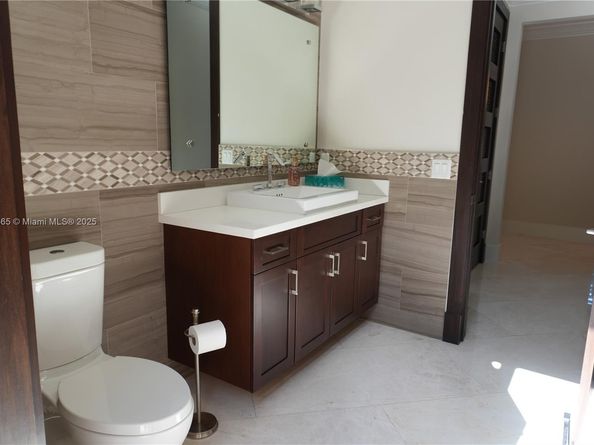 7740 SW 79th Ct, Miami FL 33143
