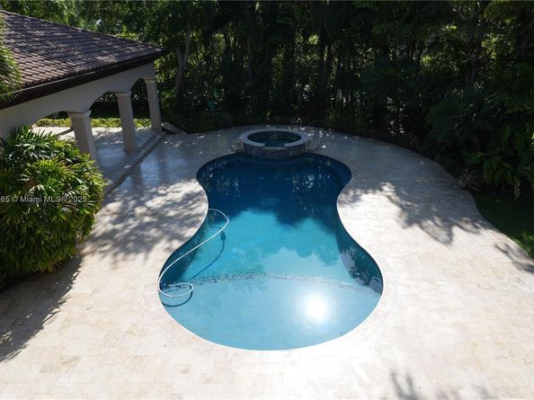 7740 SW 79th Ct, Miami FL 33143