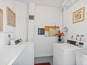 2223 Park Ln 210, Hollywood FL 33021