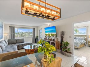 2223 Park Ln 210, Hollywood FL 33021