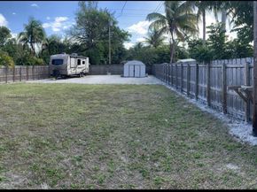 2514 Adams St, Hollywood FL 33020