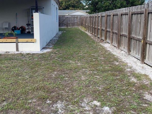 2514 Adams St, Hollywood FL 33020