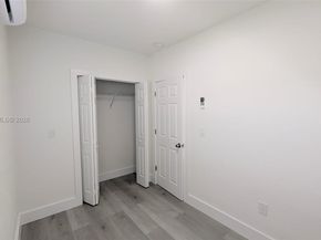 2071 NE 169th St, North Miami Beach FL 33162