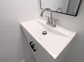 2071 NE 169th St, North Miami Beach FL 33162