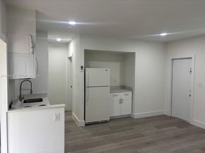 2071 NE 169th St, North Miami Beach FL 33162