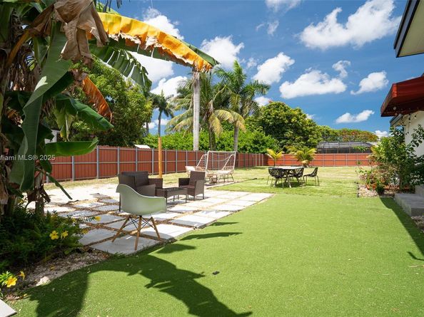 13751 NE 1st Ave, Miami FL 33161