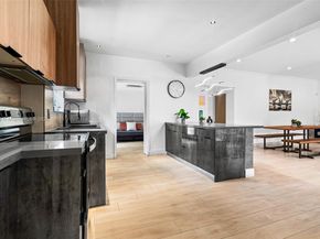 13751 NE 1st Ave, Miami FL 33161