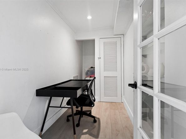 13751 NE 1st Ave, Miami FL 33161