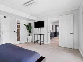 13751 NE 1st Ave, Miami FL 33161