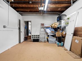 13751 NE 1st Ave, Miami FL 33161