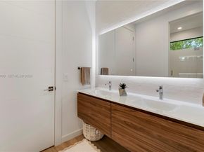 2916 Jackson Ave 2916, Coconut Grove FL 33133