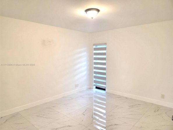 9723 N New River Canal Road 416, Plantation FL 33324