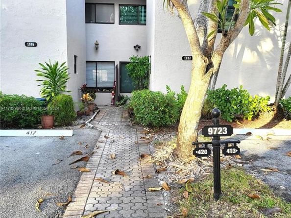 9723 N New River Canal Road 416, Plantation FL 33324