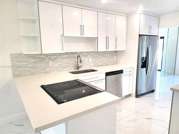 9723 N New River Canal Road 416, Plantation FL 33324