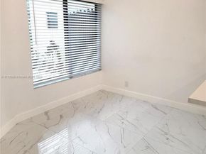 9723 N New River Canal Road 416, Plantation FL 33324
