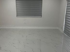 9402 SW 77th Ave L8, Miami FL 33156