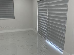 9402 SW 77th Ave L8, Miami FL 33156