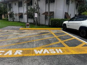 9402 SW 77th Ave L8, Miami FL 33156