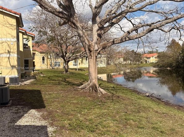 565 Vista Isles Dr 2024, Sunrise FL 33325
